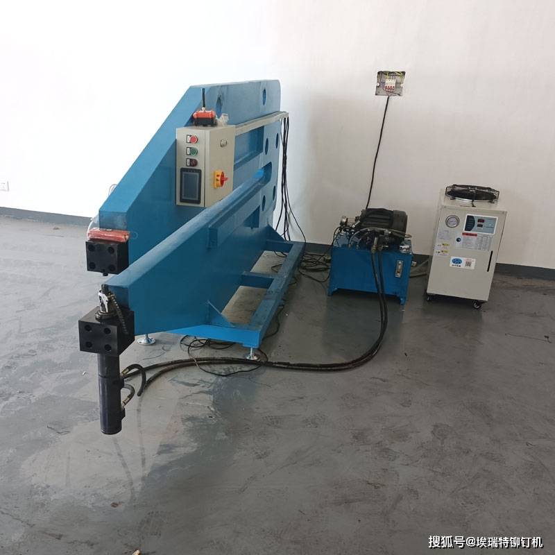 埃瑞特交通标志牌铆钉机与众不同的秘密:安全标志牌
